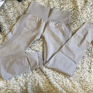NVGTN Leggings